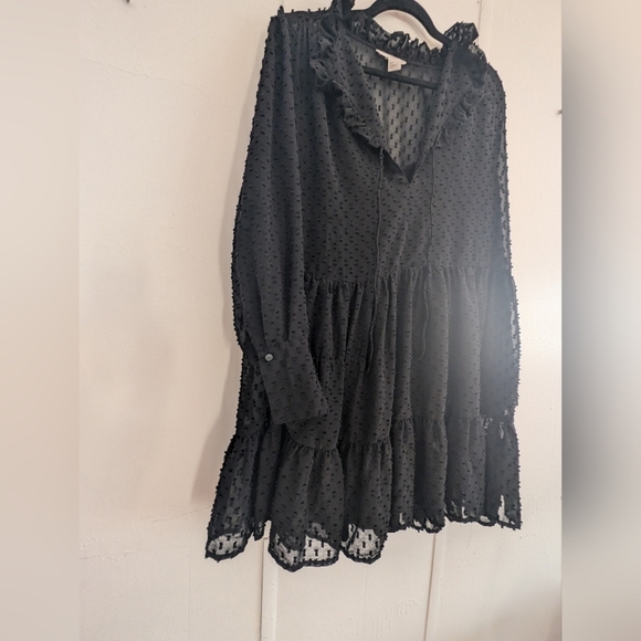 H&M Black Long Sleeve V-Neck Sundress - Picture 4 of 15